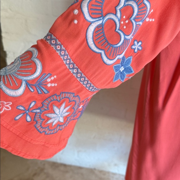Southern Tide Coral Dress with Blue Embroidery - Picture 3 of 5